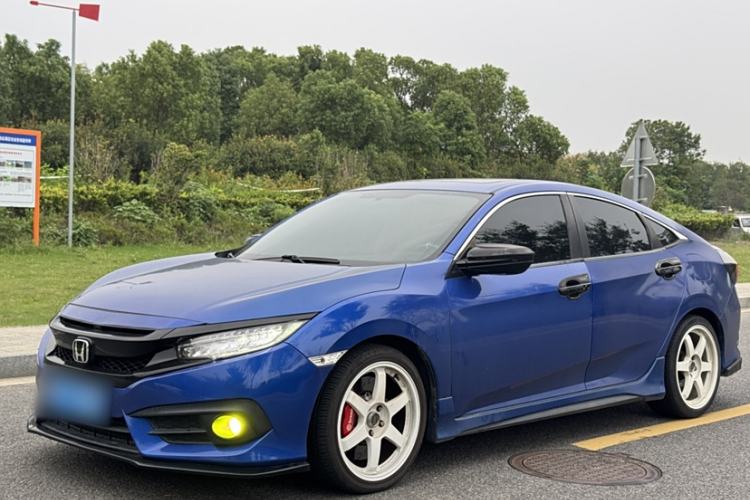 Used Honda Civic 2016 220TURBO CVT Luxury Edition
