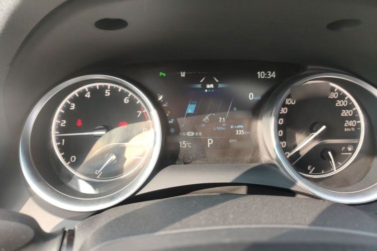 Used Toyota Camry 2021 2.0G Luxury Edition
