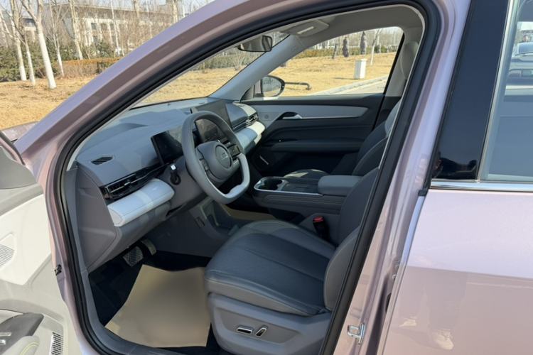 Used Bestune Yueyi 03 2025 565km Premium Edition