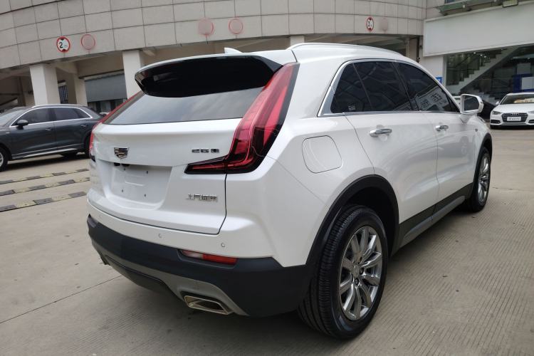 Used Cadillac XT4 2021 28T Two-Wheel Drive Leading Version
