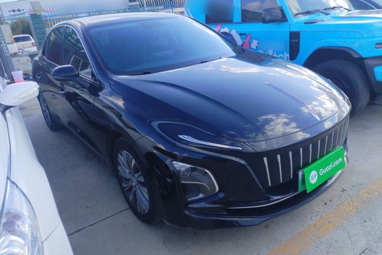 Used Hongqi E-QM5 2022 431 km Charge & Enjoy Edition
