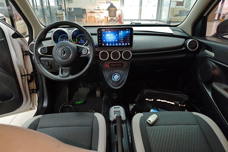 Used ORA Black Cat 2021 301 km Basic Version
