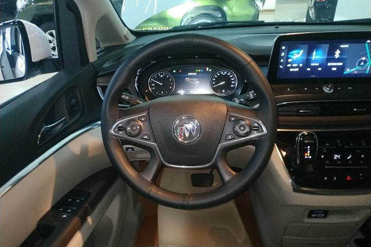 Used Buick GL8 2020 Land Business Class 652T Luxury Model
