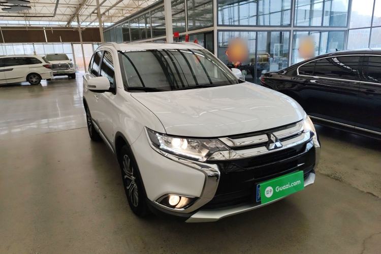 Used Mitsubishi Outlander 2018 2.0L Two-Wheel-Drive Jiale Edition 7-Seater