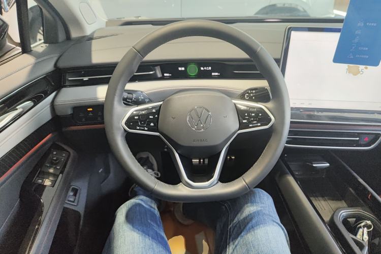 Used Volkswagen ID.7 VIZZION 2024 AIR model