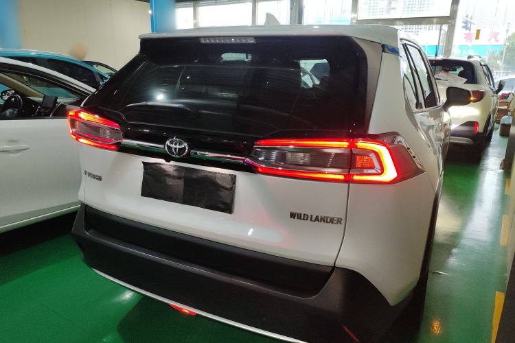 Used Toyota Wildlander 2022 2.0L CVT Two-Wheel Drive Luxury PLUS Edition
