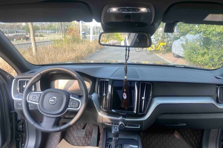 Used Volvo XC60 2021 T5 4x4 Smart Luxury Edition
