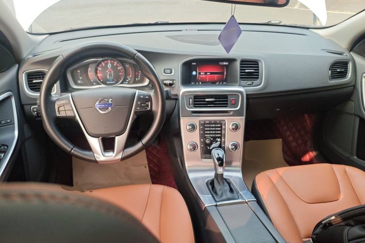 Used Volvo S60 2017 S60L T4 Smart Range Edition