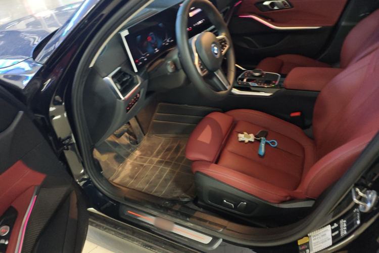 Used BMW i3 2024 eDrive 35 L
