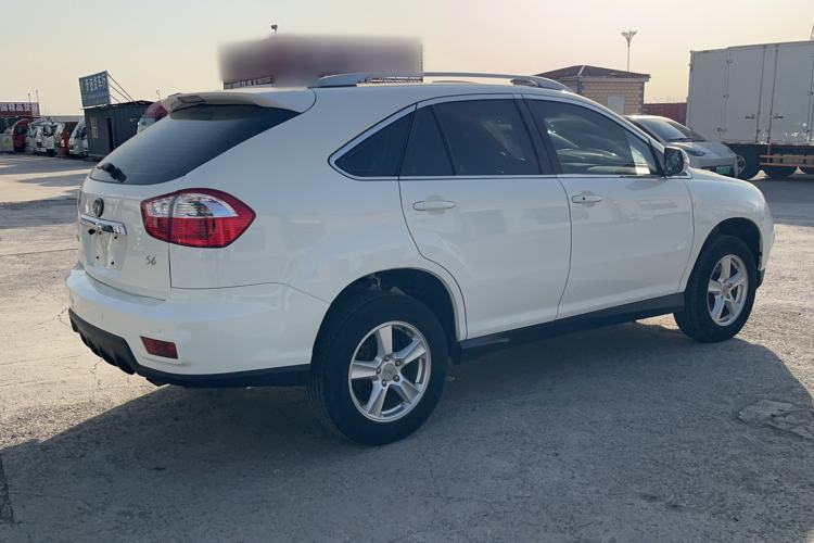 Used BYD S6 2014 2.0L Manual Luxury 5-Seater
