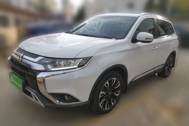 Used Mitsubishi Outlander 2019 2.0L Two-Wheel Drive Comfort Edition 5 Seats China V Standard