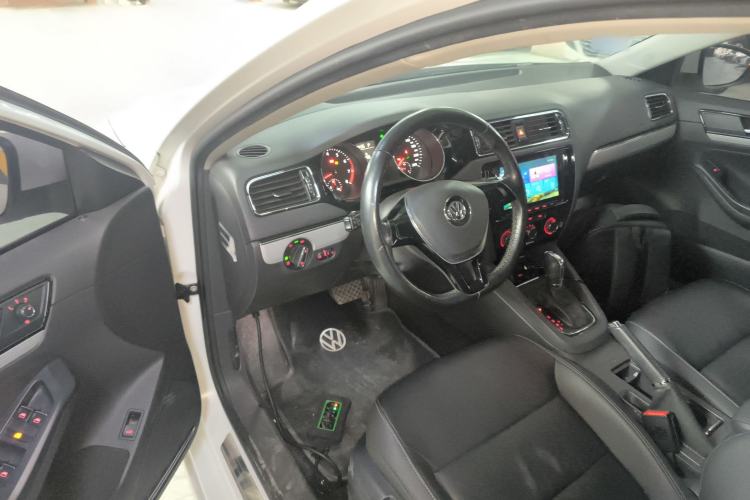 Used Volkswagen Sagitar 2016 230TSI 25th Anniversary Edition
