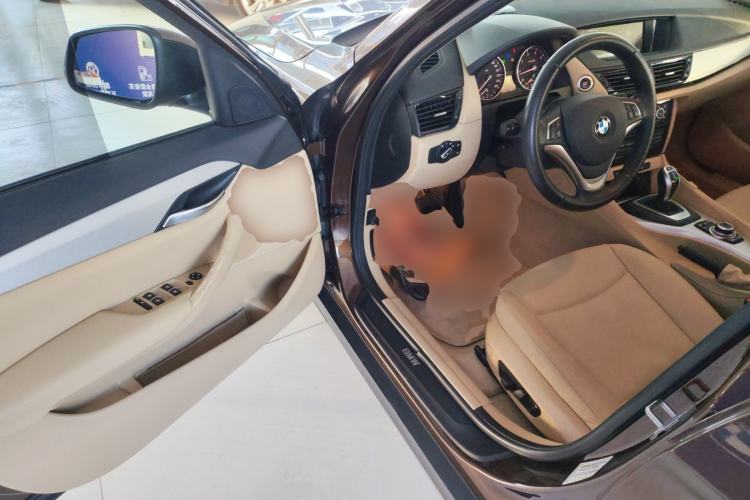 Used BMW X1 2014 sDrive18i Leading Model
