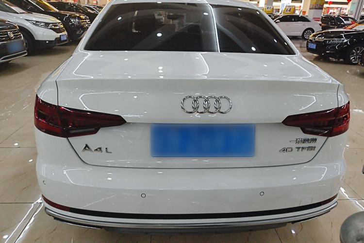 Used Audi A4L 2018 30th Anniversary Edition 40 TFSI Fashion Model
