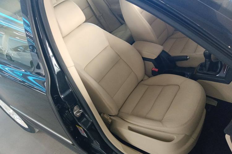 Used Skoda Octavia 2014 1.6L Manual Yijun Edition
