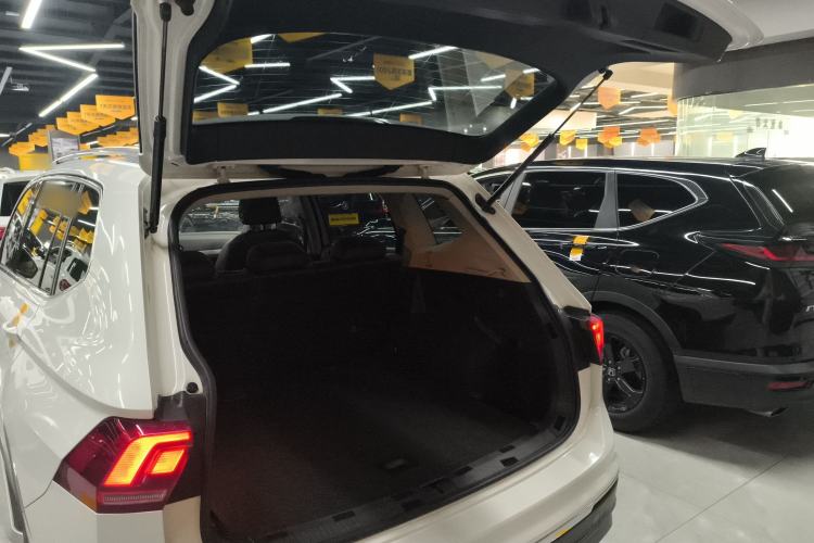 Used Volkswagen Tiguan L 2018 330TSI Automatic Two-Wheel Drive Luxury Edition
