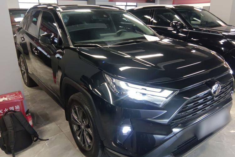 Used Toyota RAV4 2023 2.0L CVT Two-Wheel Drive Fashion Plus Edition