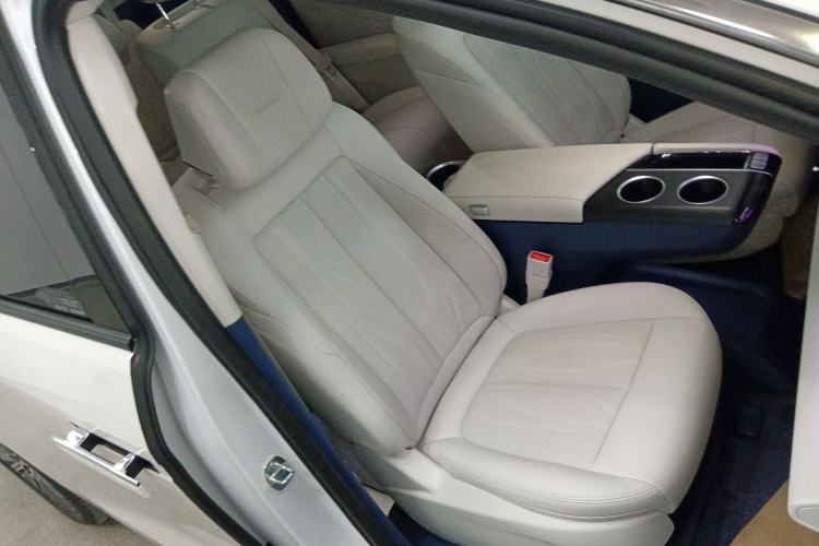 Used Buick GL8 New Energy 2024 Lu Zun Luxury Edition 7-Seater
