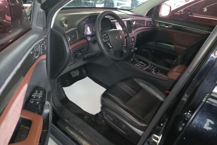 Used GAC Trumpchi GS8 2017 320T Two-Wheel Drive Luxury Smart Connectivity Version (7 Seats)
