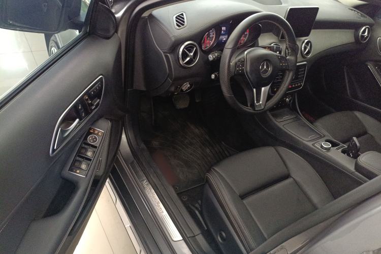 Used Mercedes-Benz GLA 2016 GLA 220 4MATIC Luxury Model