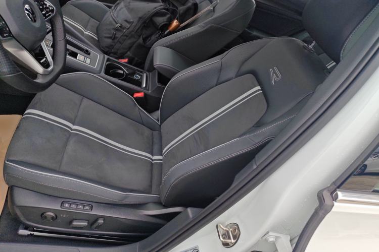 Used Volkswagen Golf 2024 280TSI DSG R-Line 50th Anniversary Edition
