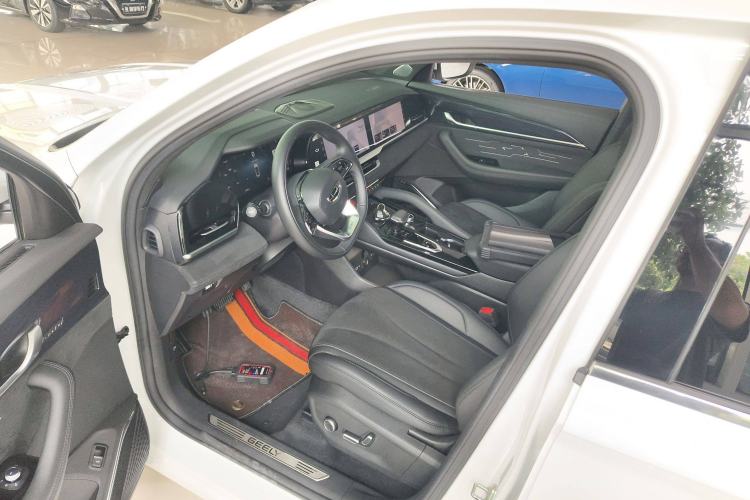 Used Geely Auto Monjaro L 2024 2.0TD High-Power Automatic Two-Wheel Drive Skyline Edition
