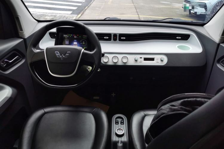 Used Wuling Hongguang MINIEV 2022 Macaron Premium Model – Lithium Iron Phosphate
