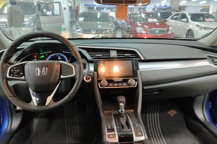 Used Honda Civic 2016 220TURBO CVT Luxury Edition
