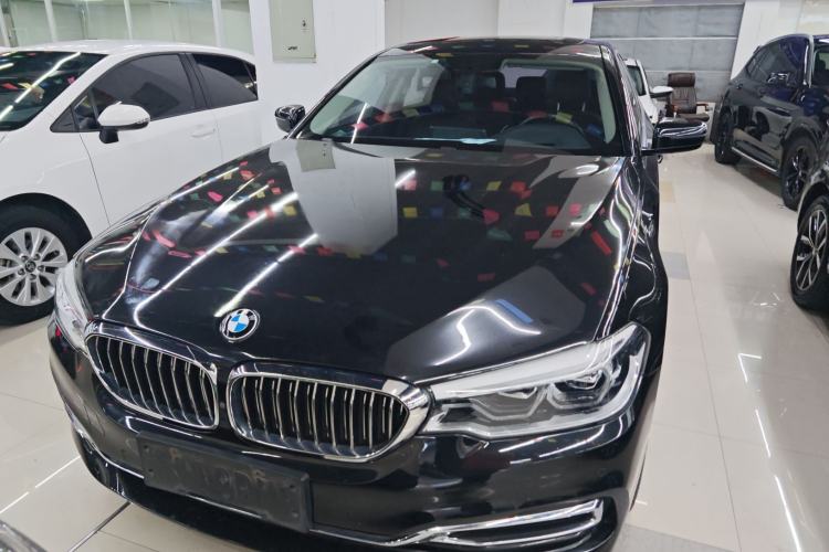 Used BMW 5 Series 2019 Facelifted 530Li Luxury Edition Premium Package
