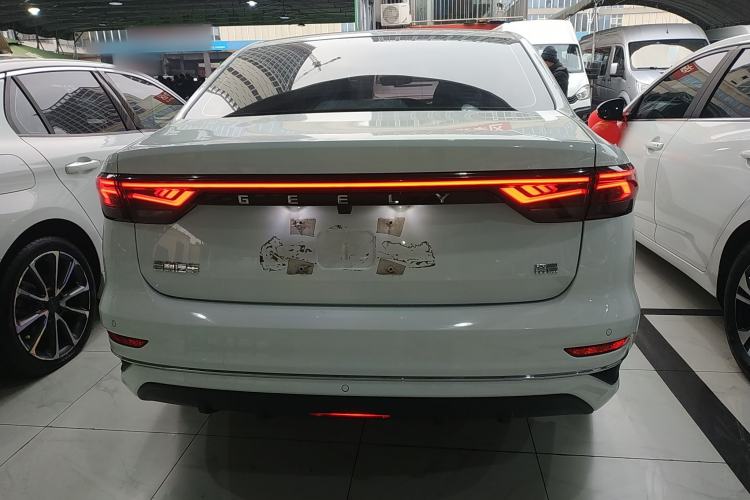 Used Geely Auto Emgrand 2023 4th Generation Champion Edition 1.5L CVT Prestige Model
