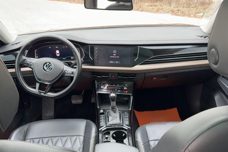 Used Volkswagen Passat 2021 330TSI Luxury Edition
