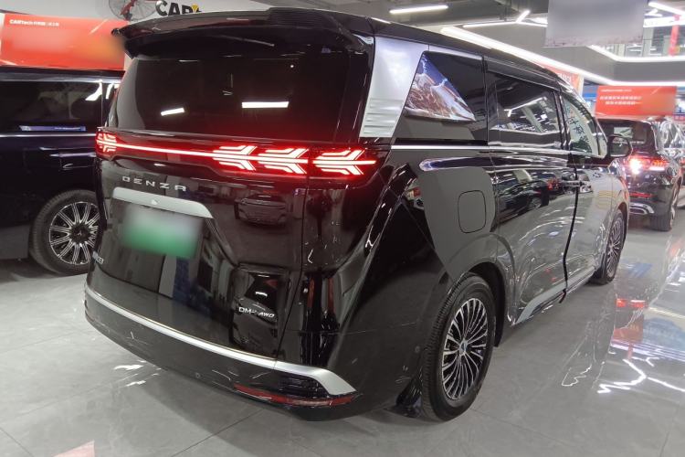 Used Denza D9 2022 DM-i 970 Four-Wheel Drive Flagship Model