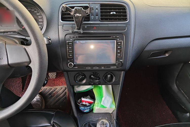 Used Volkswagen Polo 2013 1.6L Manual Comfort Edition
