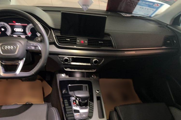 Used Audi Q5L 2022 40T Fashionable and Dynamic Model
