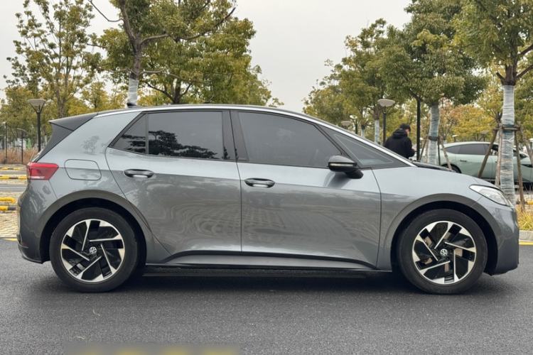 Used Volkswagen ID.3 2024 Outstanding Edition
