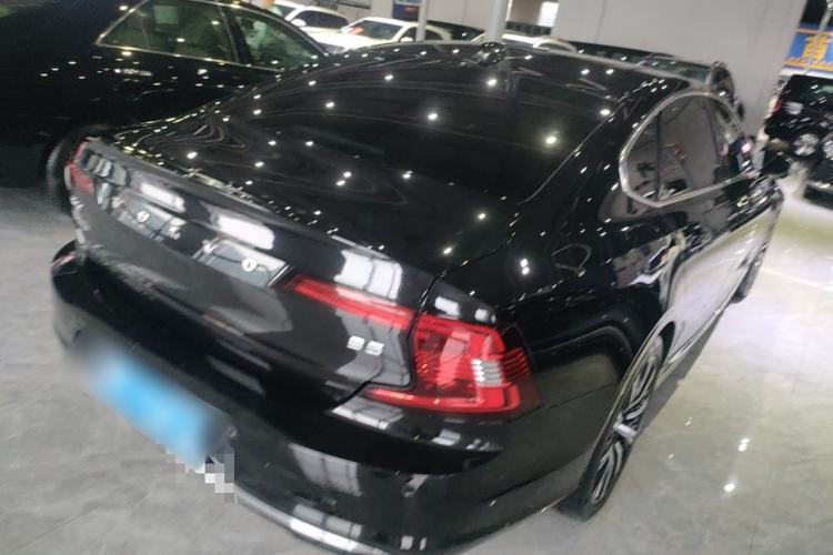 Used Volvo S90 2024 B5 Zhiyuan Luxury Edition
