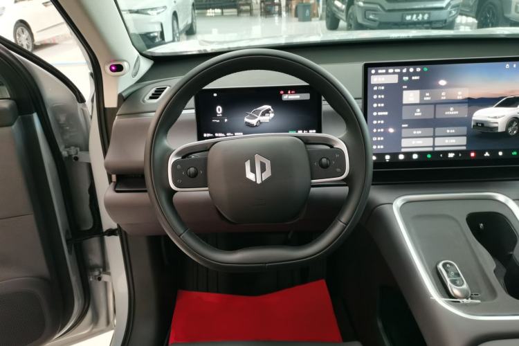 Used Leapmotor C16 2026 Extended-Range 280 LiDAR Zhizun Edition 6 Seats