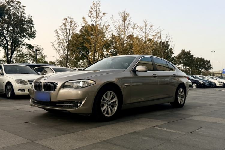 Used BMW 5 Series 2013 525Li Luxury Model
