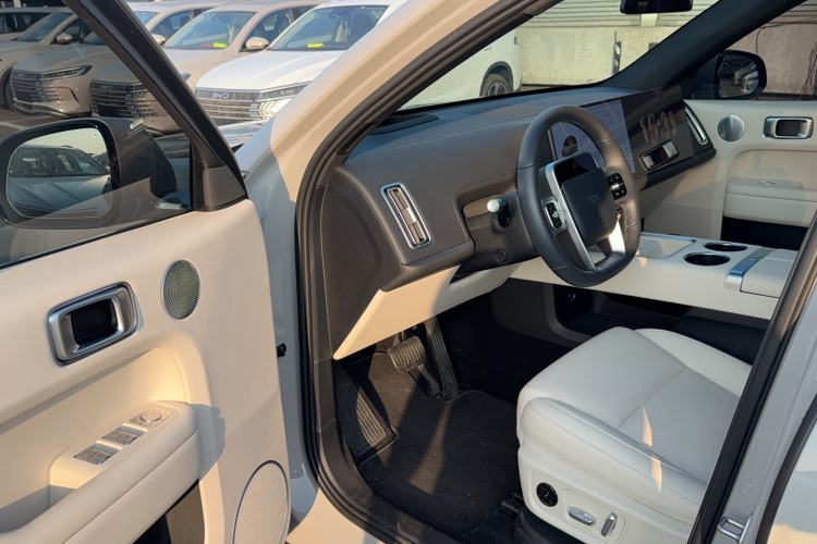 Used Li Auto L6 2025 Pro Smart Refresh Edition
