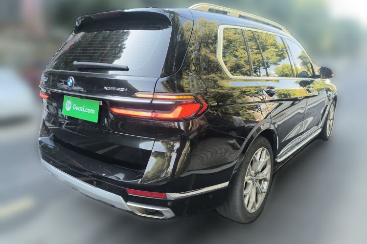 Used BMW X7 2023 xDrive40i Luxury Package with Leading Features
