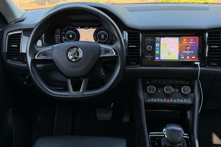 Used Skoda Kodiaq 2019 Facelifted TSI330 7-Seater Two-Wheel-Drive Luxury Enjoyment Edition China VI Standard
