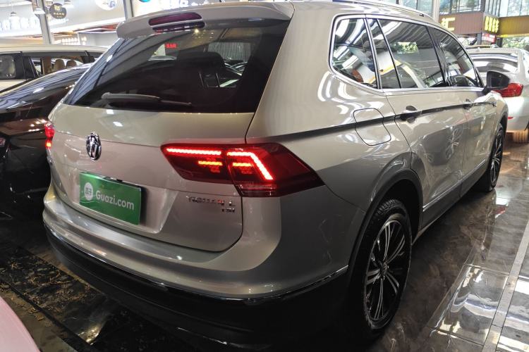 Used Volkswagen Tiguan L 2018 380TSI Automatic All-Wheel Drive Luxury Edition