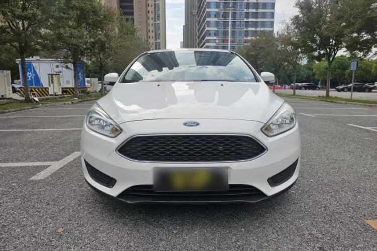 Used Ford Focus 2018 Hatchback Classic 1.6L Automatic Comfort Plus SmartDrive Edition
