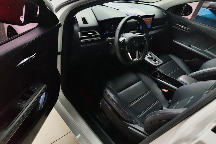 Used BYD e2 2019 Standard Range Model – Smart & Comfortable Version
