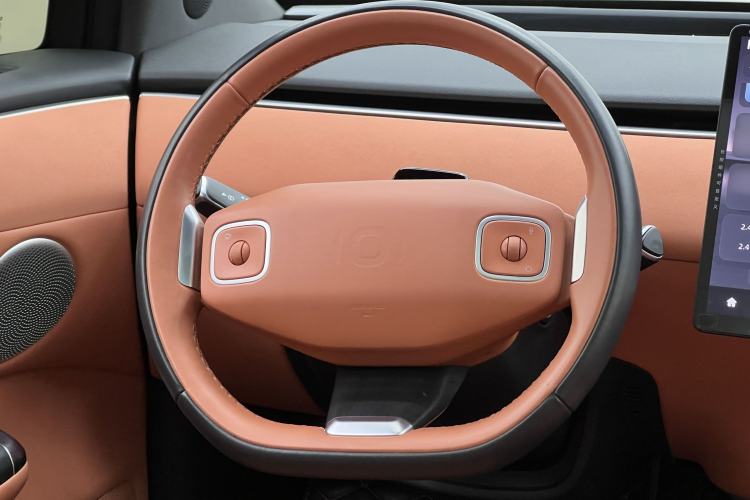 Used  E07 2025 All-Electric 4x4 90kWh Ultra High-Performance Edition