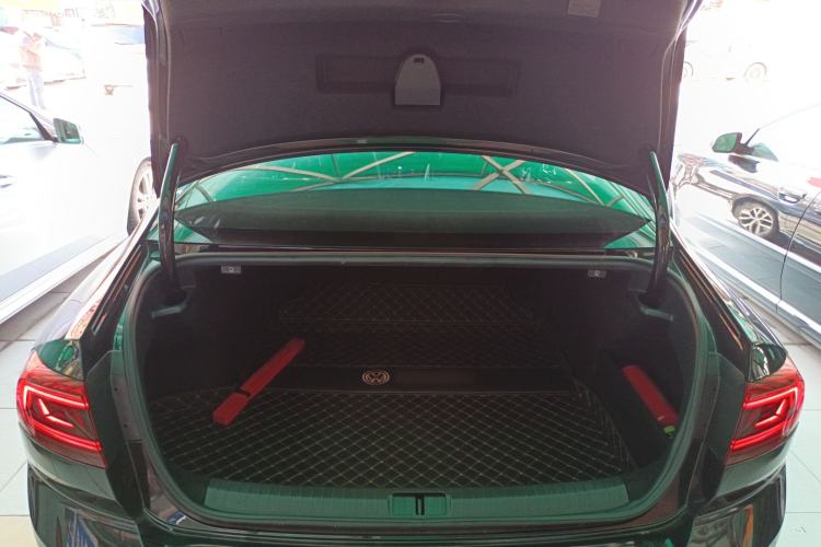 Used Volkswagen Magotan 2020 330TSI DSG Leading Model
