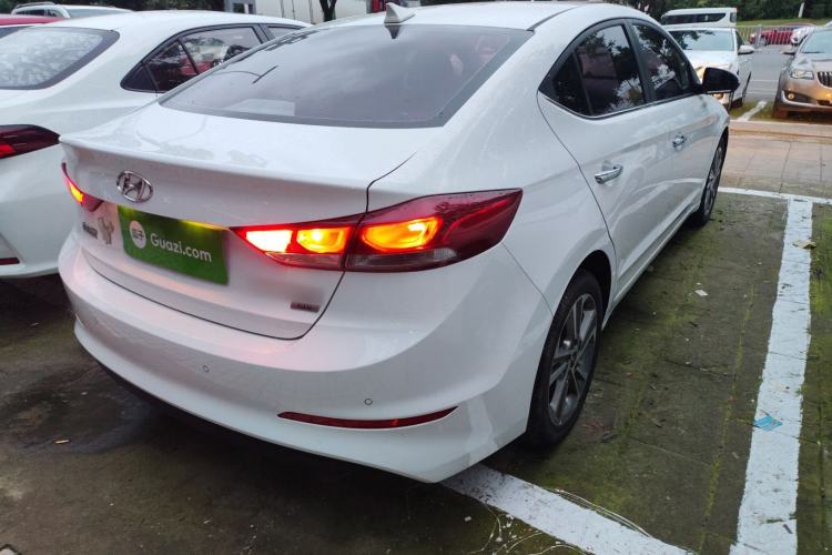 Used Hyundai Elantra 2016 1.6L Automatic ZhiXuan – Elite Version
