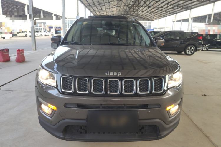 Used  Compass 2017 200T Automatic Family Edition