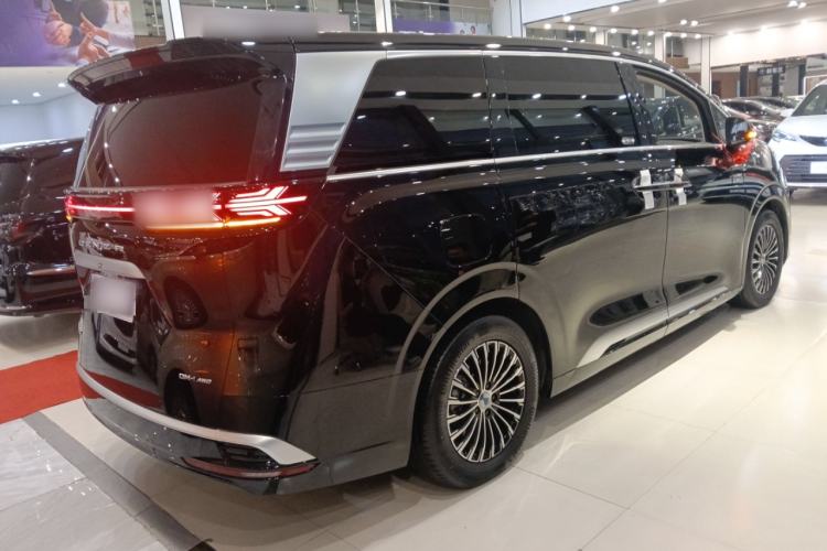 Used Denza D9 2024 DM-i 980 Four-Wheel Drive Prestige Model