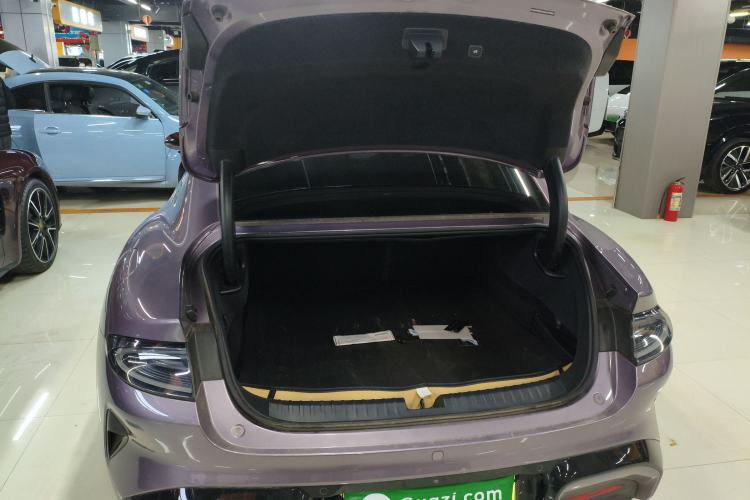 Used  SU7 2024 Rear-Drive Ultra-Long Range Advanced Pro-Level Intelligent Driving Version
